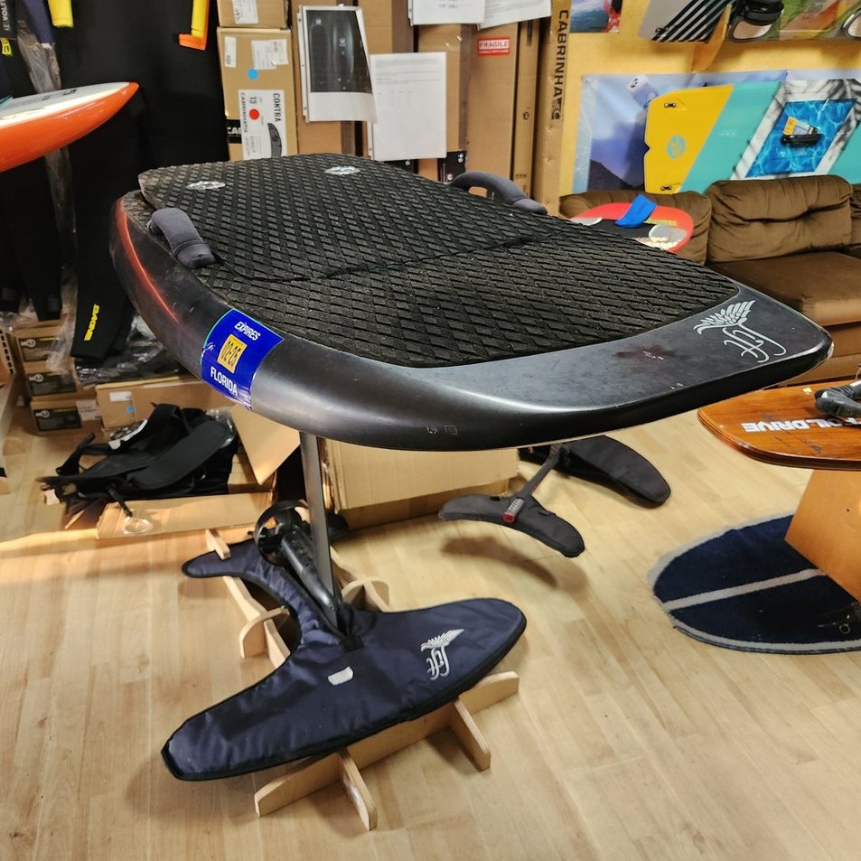 Lift3 Efoil USED with NEW Gen4 battery and NEW hand controller.
