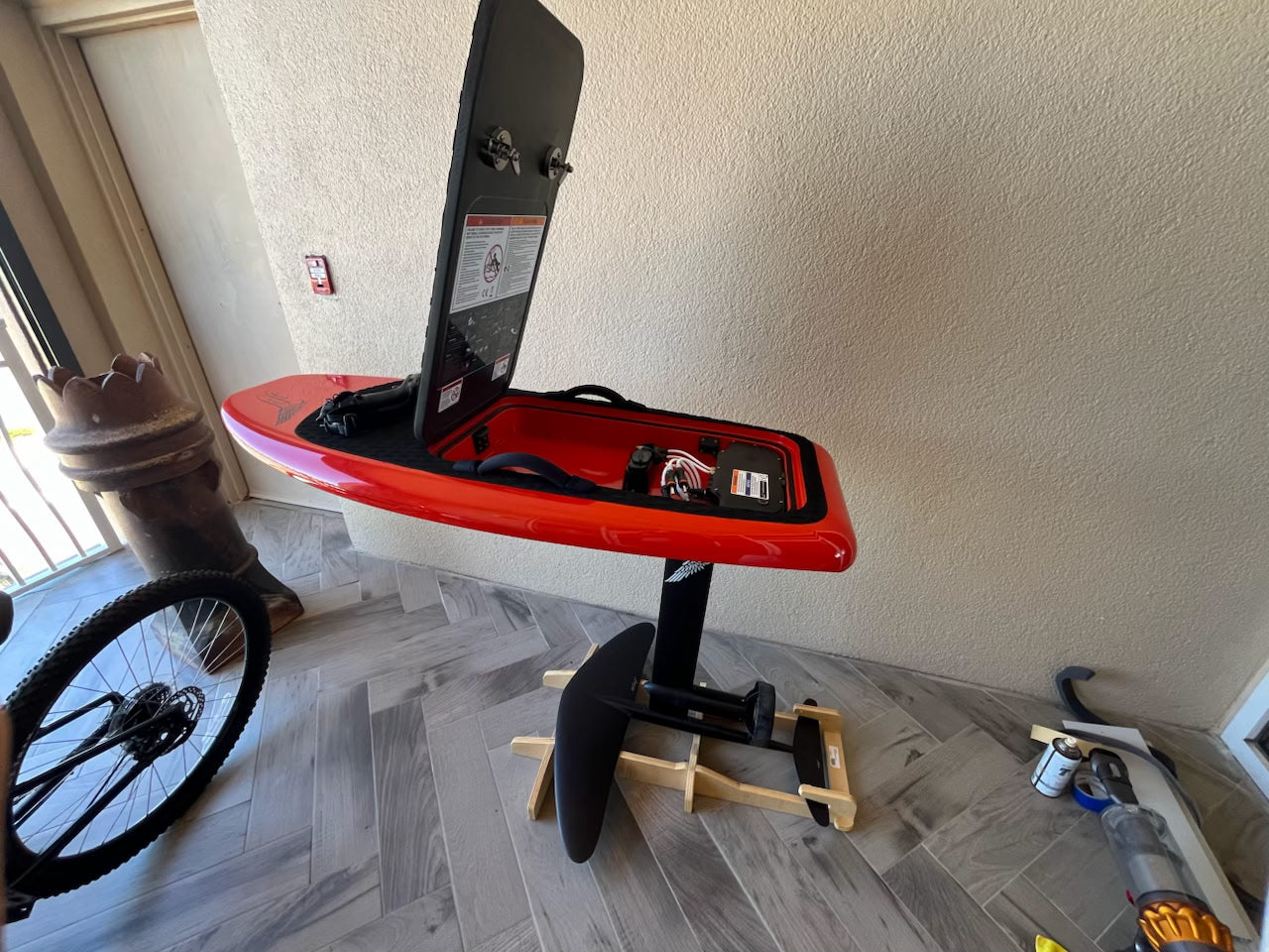 Lift3 F 4'9" Efoil USED with Full Range Battery and standard hand controller