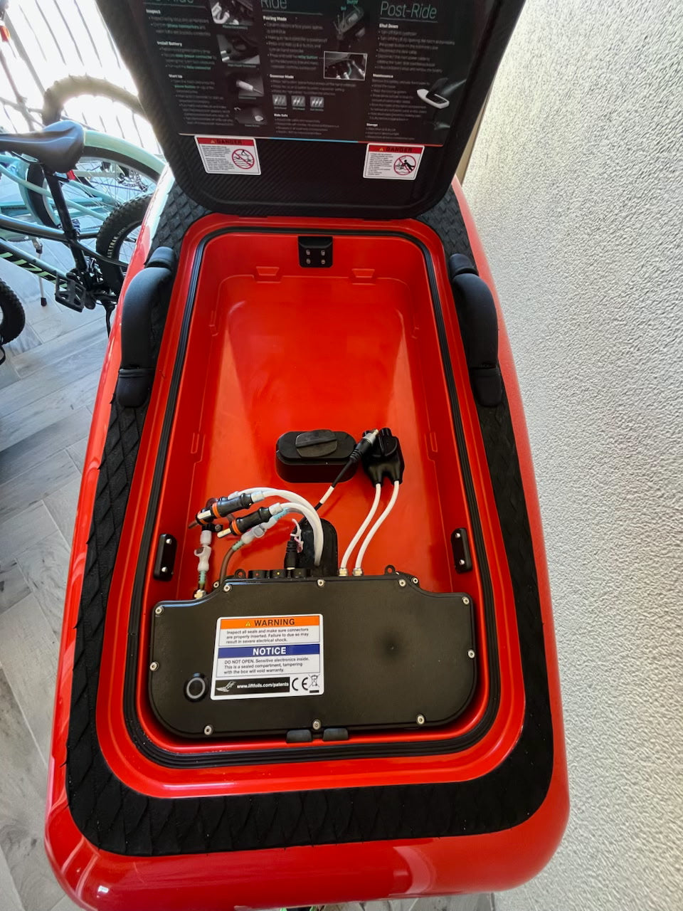 Lift3 F 4'9" Efoil USED with Full Range Battery and standard hand controller