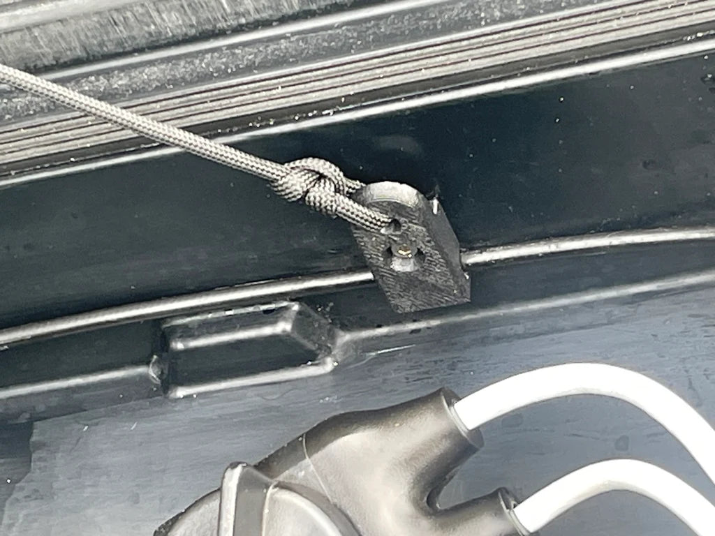 Lift Battery Hook, Antenna Wire and Water hose clips