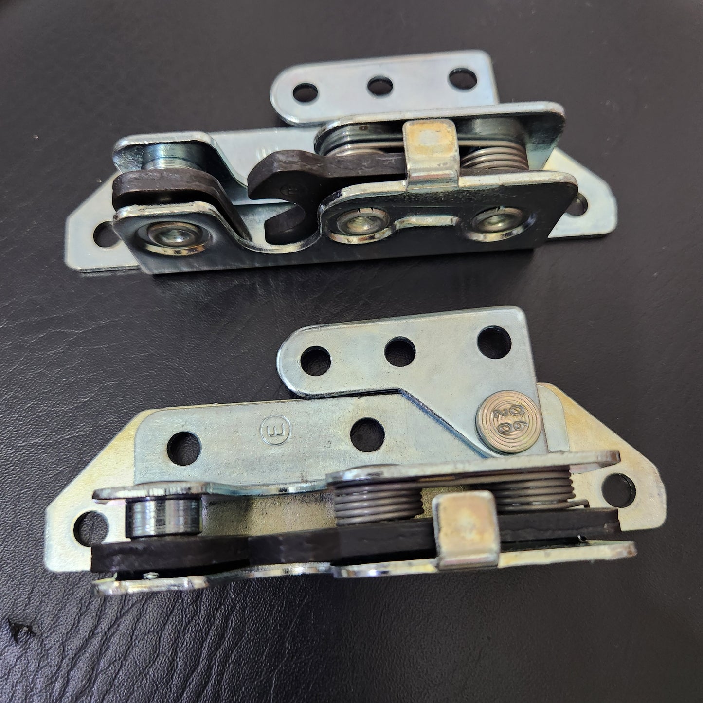 Gear latch for Cygnet aircraft