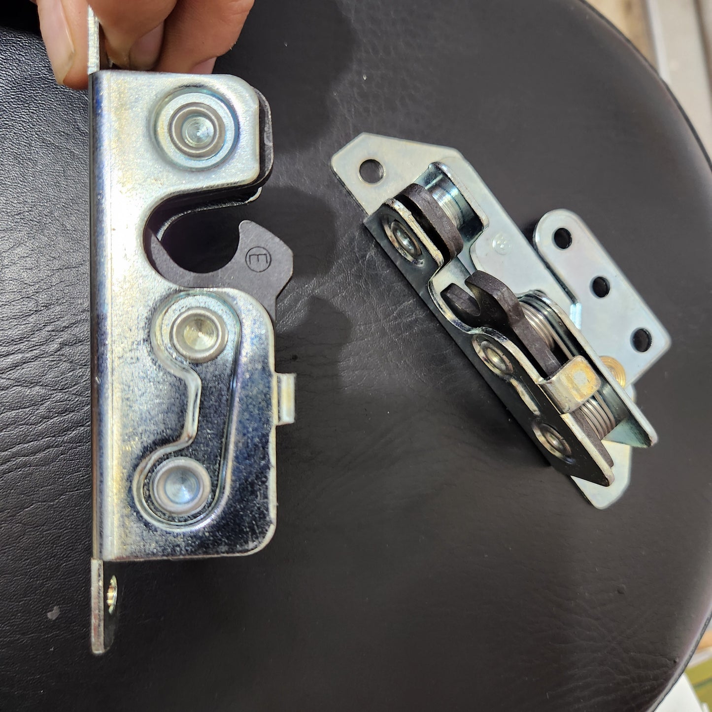 Gear latch for Cygnet aircraft