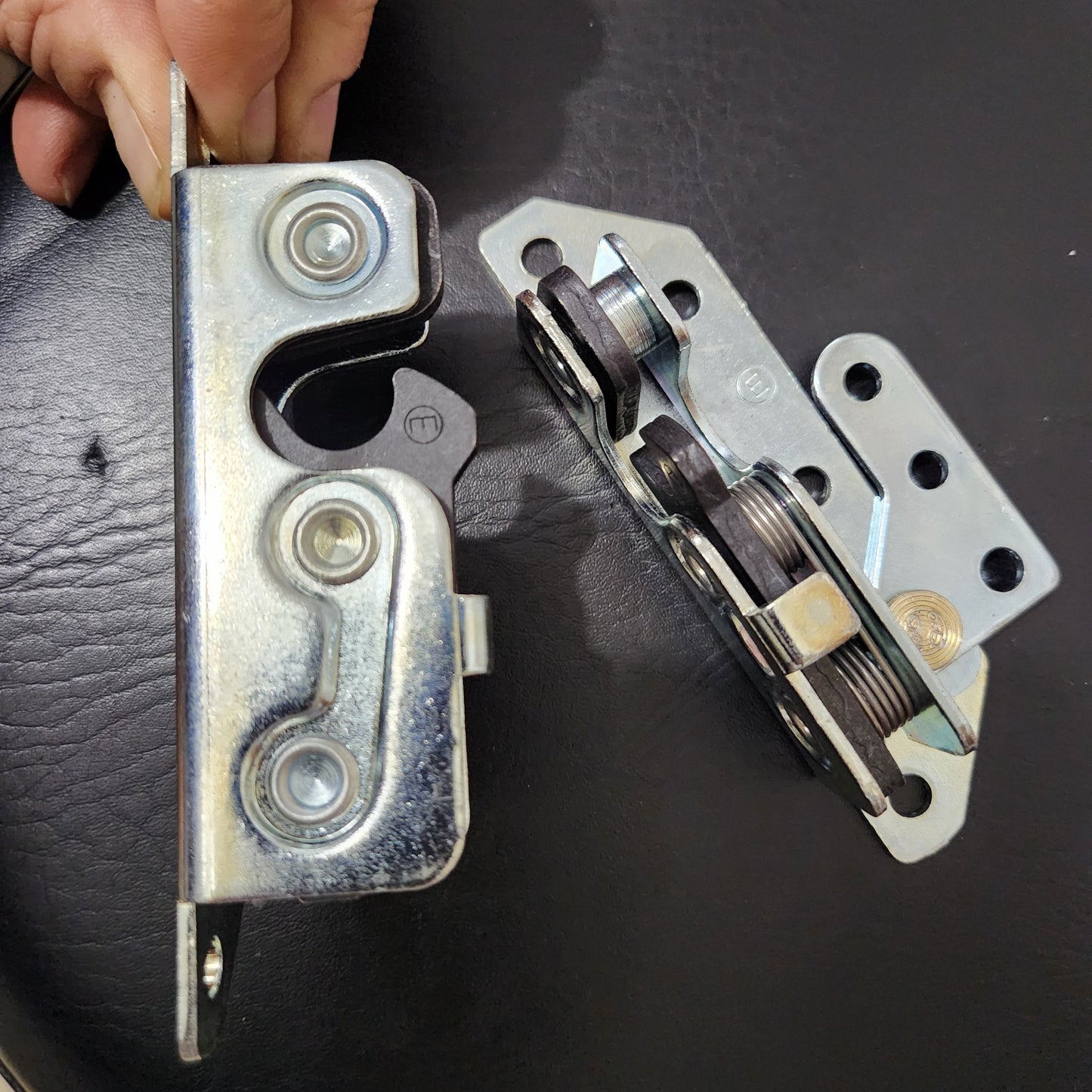 Gear latch for Cygnet aircraft