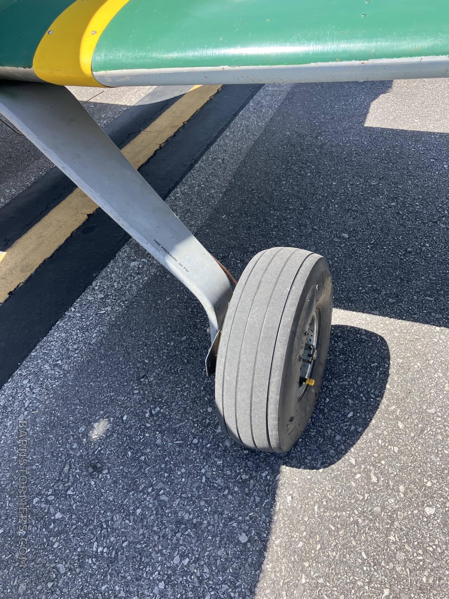 CX-4 left main landing gear