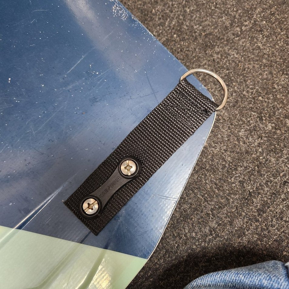 Zero Drag Retracting Leash System